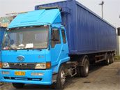 全封闭5桥车